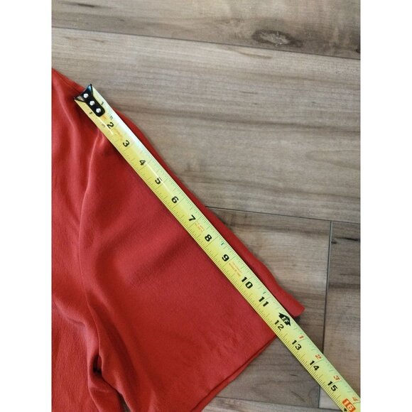 Christi and Jill Red 100% Silk Crew Neck Short Sleeve Blouse - Picture 8 of 13